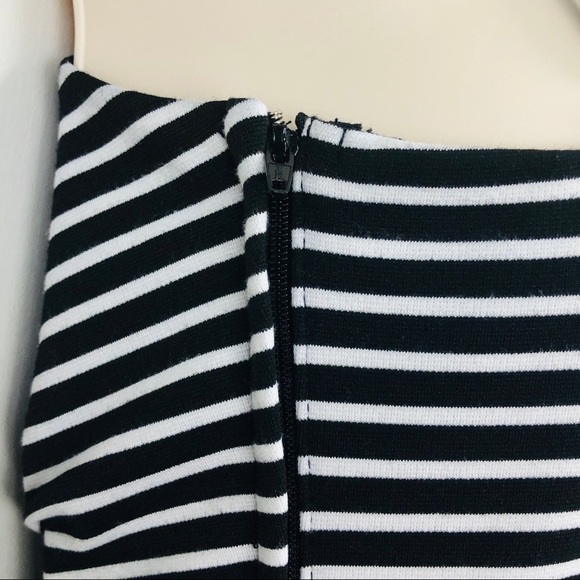 Guess Black and white striped  strap dress size‎ 4 - Picture 5 of 9
